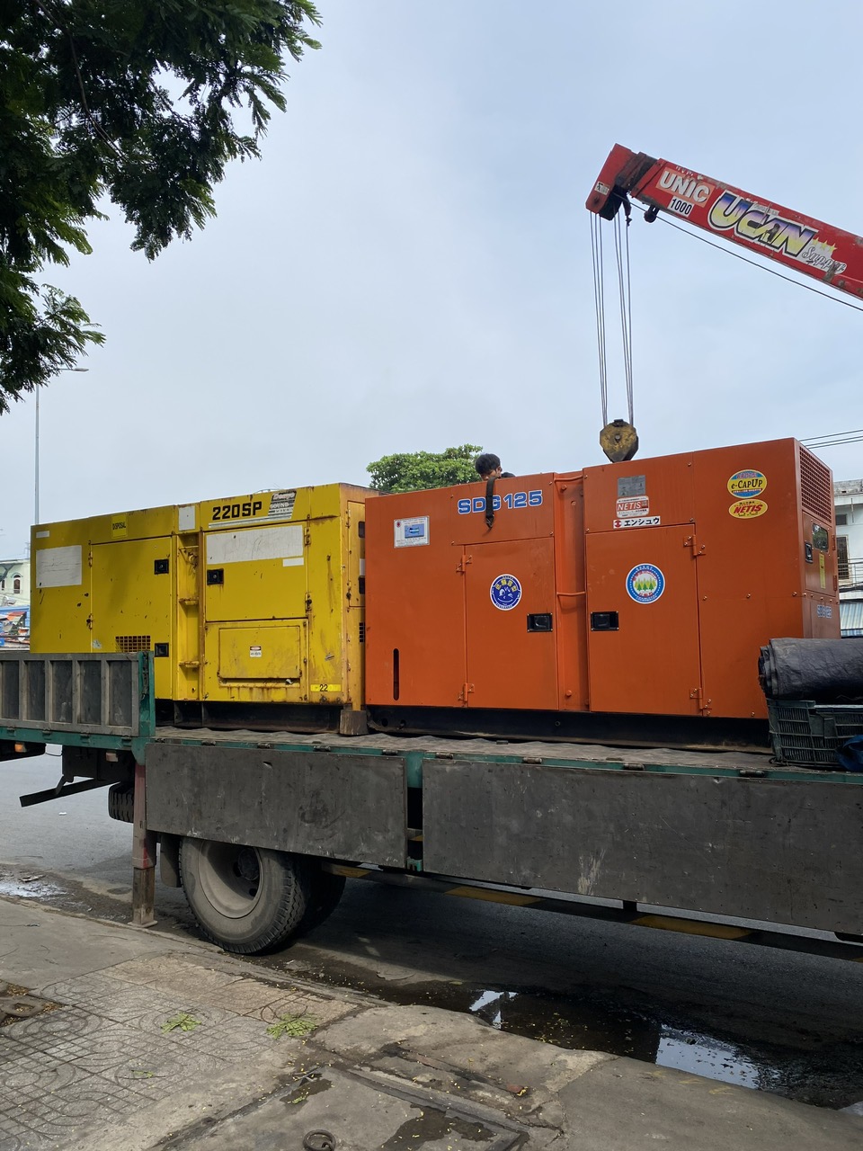 MÁY PHÁT ĐIỆN CHO THUÊ 220kVA